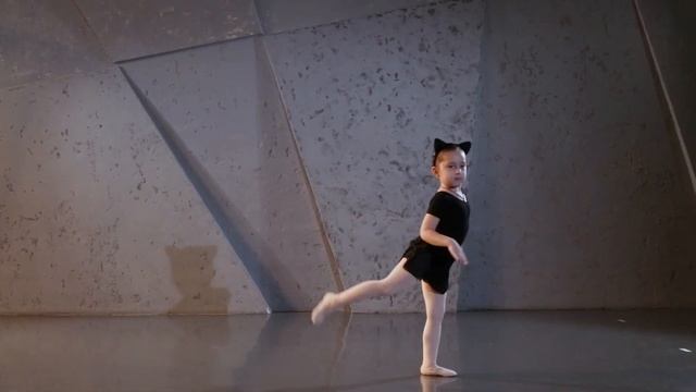 Кошечка. Вирсавия Захарова. Педагог Наталья Утева