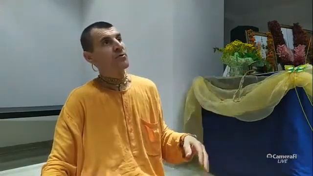 Ценность приветствия Божеств. Вальмики дас