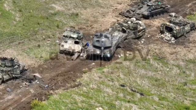 Разгром колонны всу в составе M2A2 Bradley и Leopard 2