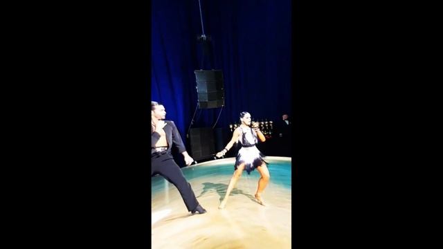 Снова паркетный танец