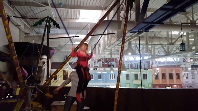 Детский батут.