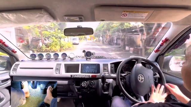 Tes Drive Dan Review Hiace Commuter 2012 (POV Drive Toyota Hiace 2012) Part 1