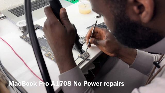 MacBook Pro 13 Inches A1708 , No Power Repairs (820-00840)