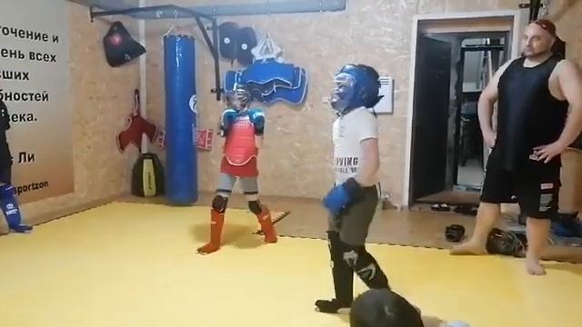 Я в синем шлеме. Удар года