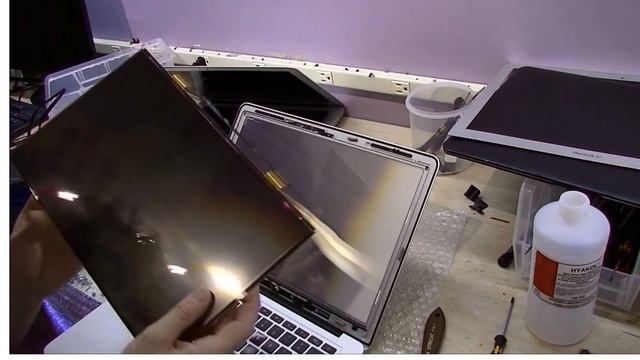 Apple: How Can I Repair A Scratched MacBook Air Screen? (A1369)? (3 Solutions!!)