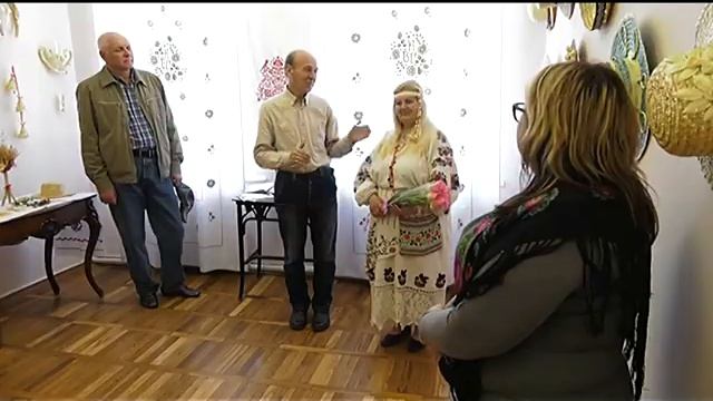 Виставка виробів з соломи відкрилась у музеї-садибі Короленка