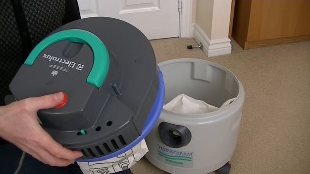 Electrolux Z65 Twin Stream Multipurpose Vacuum Cleaner Unboxing & First Look