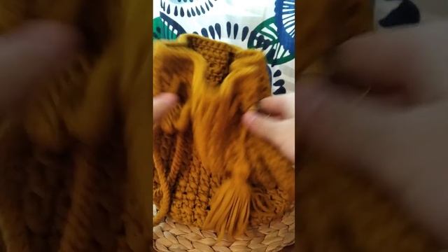 Сумка-торба из акрилового шнура, связана крючком.  Описание процесса вязания