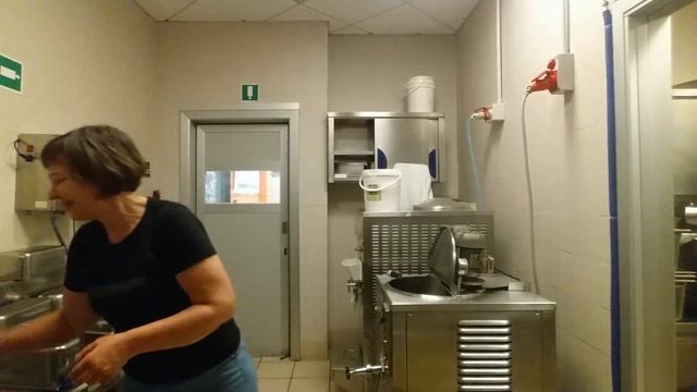 кому воскресной пиццы кусочек?