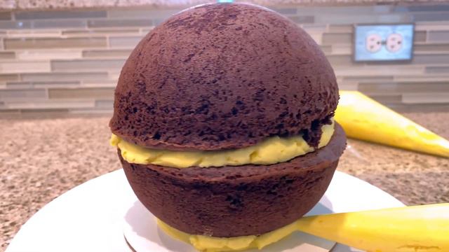 Dan Sheppard Makes A Golden Snitch Cake Inspired By The Harry Potter Series