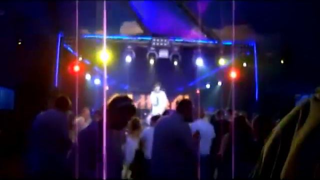 Артуш Artush-Едем общаться в бар!_.Moscow night club House.mp4