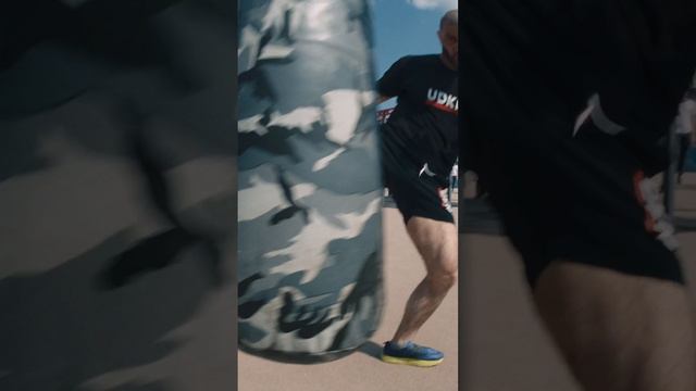 6607780973bfa3b2fc304e437413564d