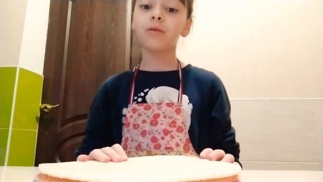 Вафельный тортик с вареной сгущенкой.