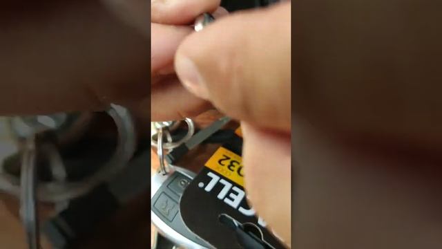Замена батарейки на ключе Мерседес