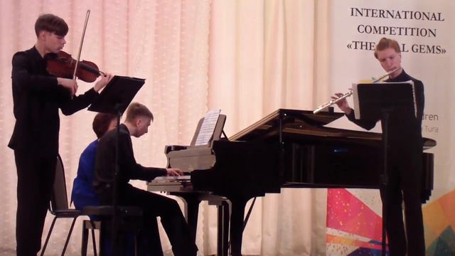 B. Martinu. Madrigal Sonata. 1ч.