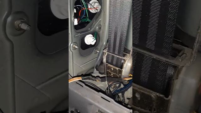 Cara Ganti Stop Lamp Hyundai Trajet