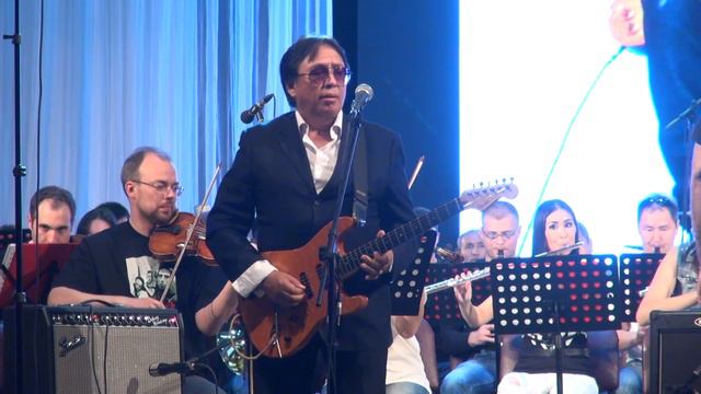 Виталий Власов и  Симфонический оркестр 