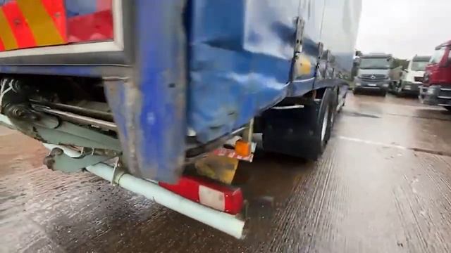 Renault Premium 6 X 2 Curtainsider