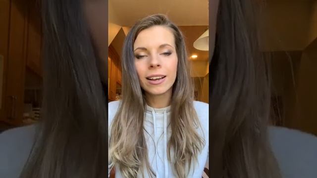 ЧТО ЖЕ ПРИВЛЕКАЕТ МОЛОДЫХ ЛЮДЕЙ В ДЕВУШКАХ?