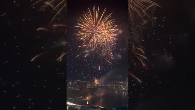 День Республики Праздничный Салют Впервые за 13 лет отмечают праздник Астана Казахстан