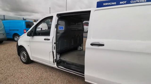 Mercedes Vito 109