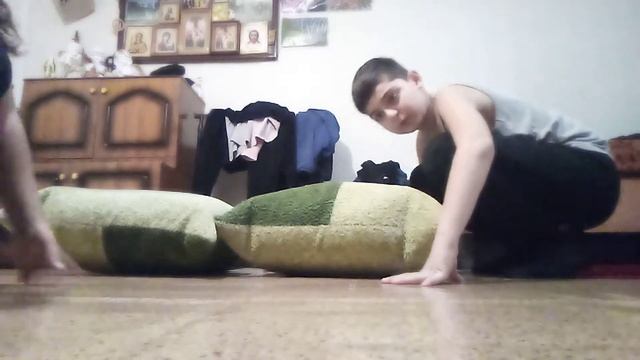 Как делать кувырки