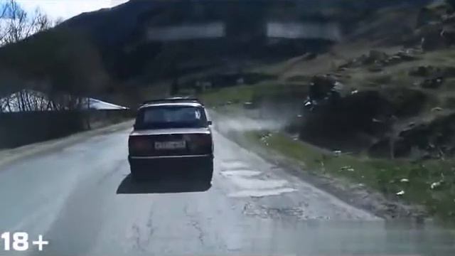 Помеха справа