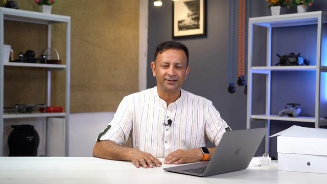 Apple MacBook Pro M2 || Unboxing & Preview || Oliz Store