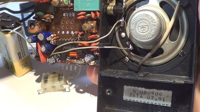 Радиоприёмник УКВ Ирень РП-301 перестраиваем на ФМ.