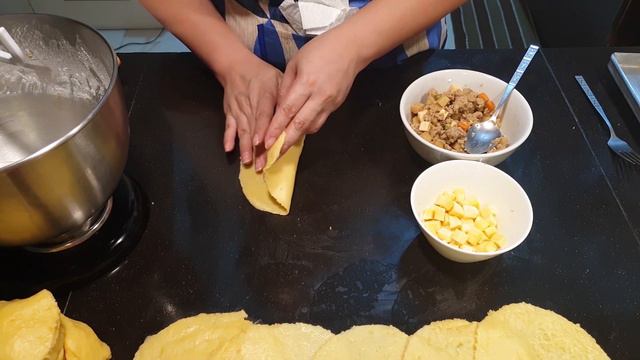 Ep1: Empanada [Odessa's Best - Food]