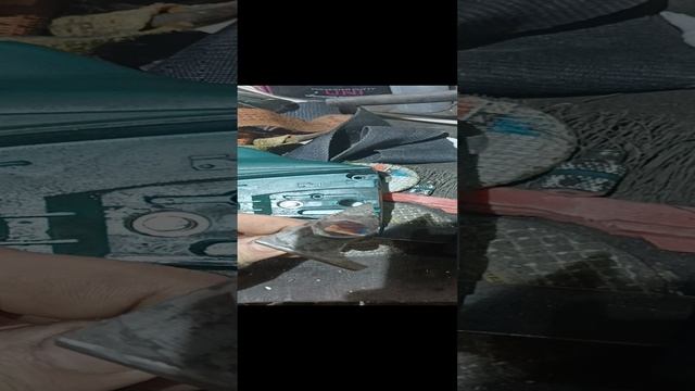 Ремонт электропилы Makita.