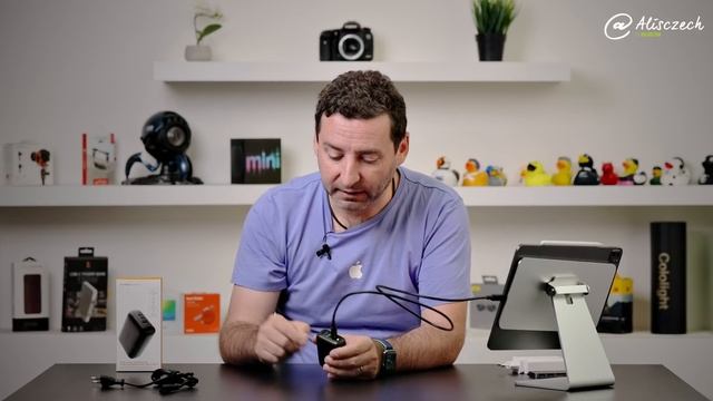Vymazlený Cestovní USB-C Power HUB Pro IPad či MacBook Air [4K] (Alisczech Vol. 461)