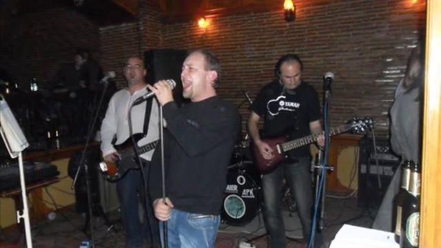 РОК БАНДА-ЖИВОТ ВО ШЕПОТ(AVI).wmv