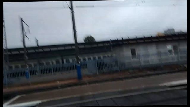 Прекрастный ранний движ по Киев-Пасс, прибытие фирменных поездов в Киев