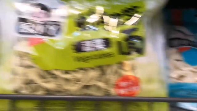 Китайские продукты в супермаркете_ Еда, морепродукты, крупы, лапша и овощи