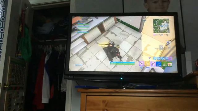 Fortnite Vs FIFA 18 Continuing