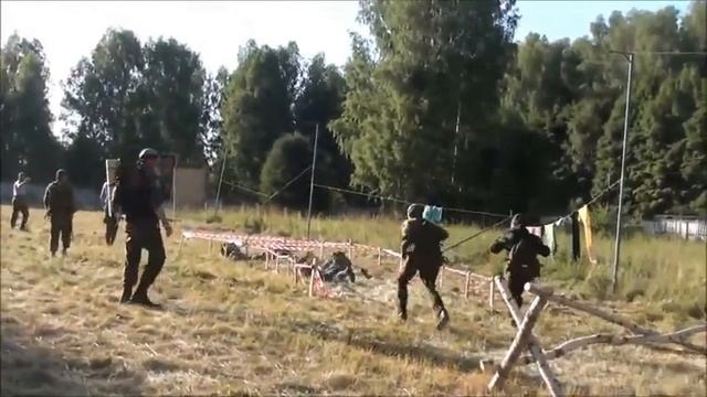 военно-полевой лагерь.