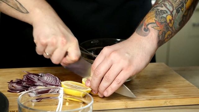 Тёплый салат с кедровым маслом