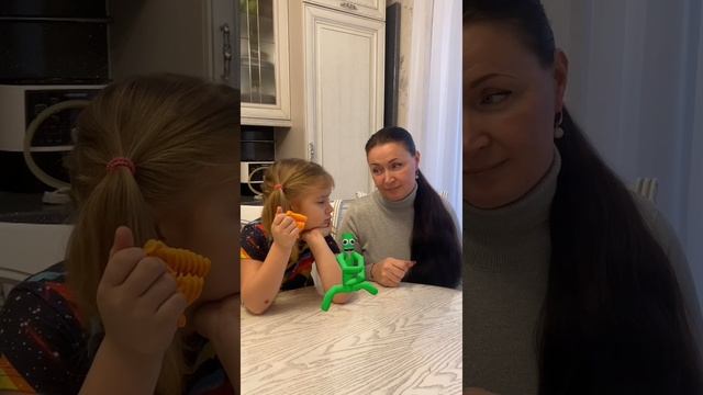Радужные друзья! Кто лучше?