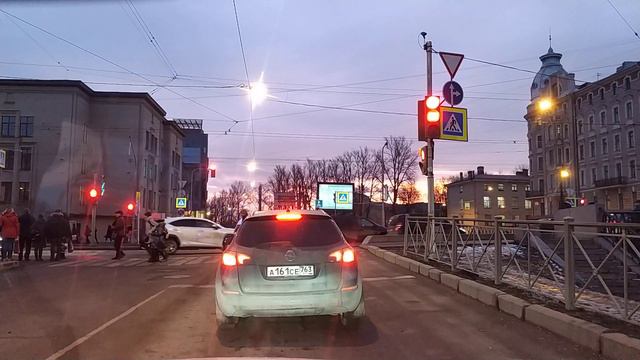 2020.02.10. Погода Петербург. 08:30. +3°. Зима уже не нужна.