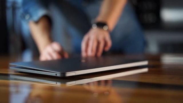 MacBook PRO 13 Inch - M1 CHIP - Unboxing- Touch Bar