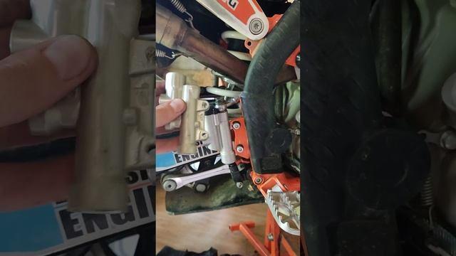 Замена тормозного цилиндра эндуро. Тип KTM Avantis GR8