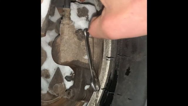 Замена тормозных колодок и дисков