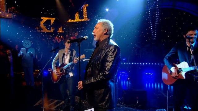 Tom Jones - Green Green Grass Of Home Jools Annual Hootenanny 2009