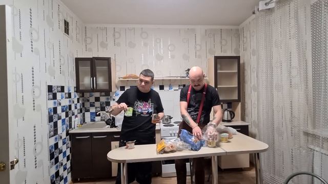 Сухпоёк за донорство крови в России! Мой друг Владос из Красноярска сдал кровь и спас жизнь другу!