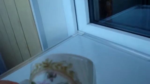 Кофейная чашка Сумского фарфоровый завод (Сумы). Клеймо 1974 – 1991 годов.  СССР MOV03700