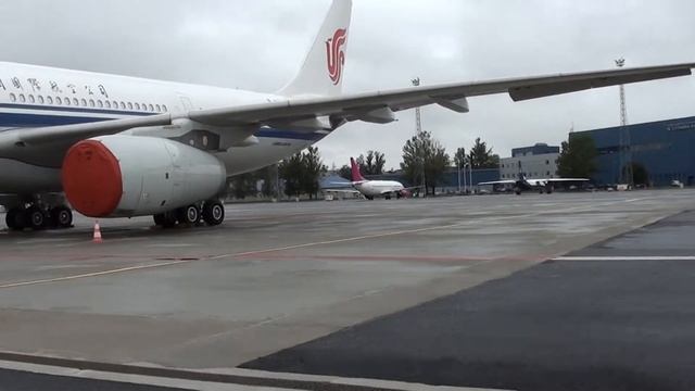 Tallinn Airport (TLL) - Air China Airbus A330-200 (B-6130)