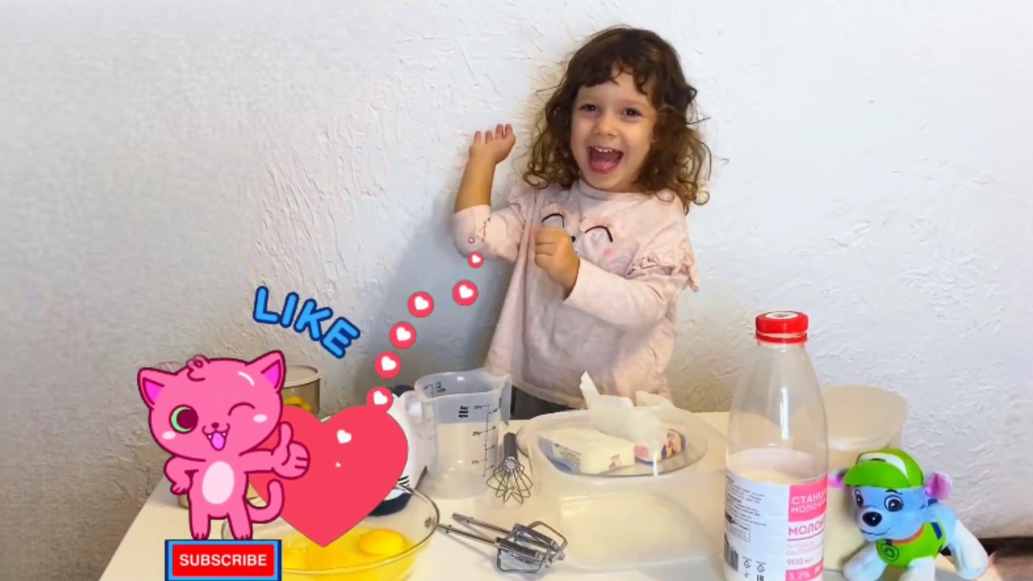 Алиса готовит запеканку вместе с Рокки!