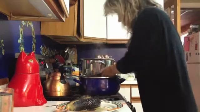 США.Баклажанчики соленые с морковью,чесноком и петрушкой