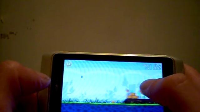 Angry Birds. Игры для Symbian^3 (Nokia N8).